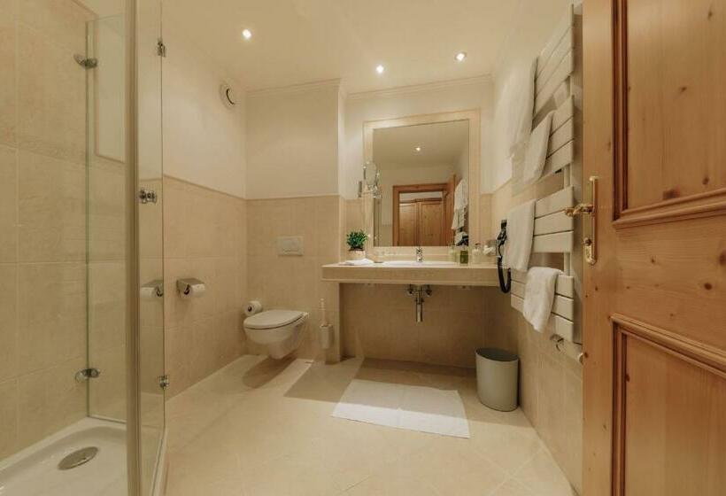 バルコニー付きシングルスタンダードルーム, Hirschen