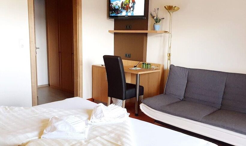 バルコニー付きスタンダードルーム, Hubertushof