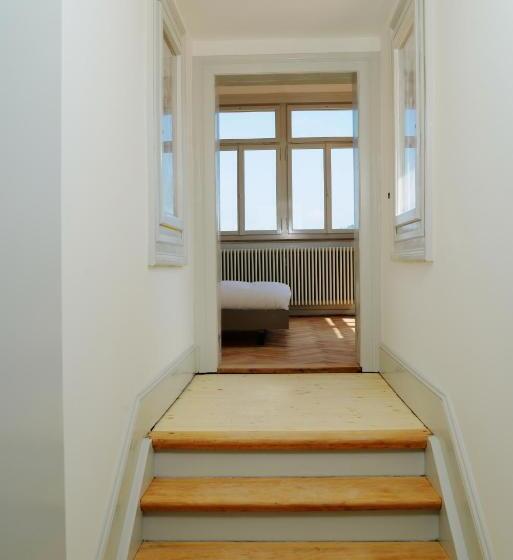 Номер Superior, Militärkantine St. Gallen
