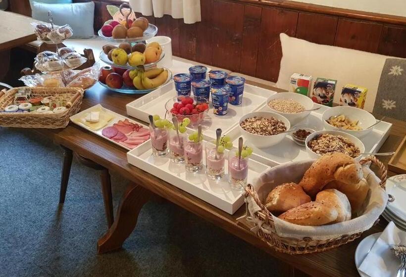 标准三人间, Pension Rangger