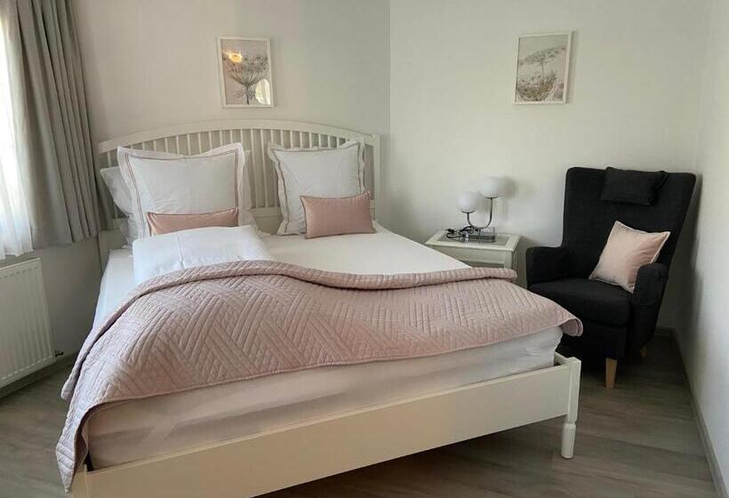 标准三人间, Pension Rangger