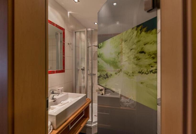 غرفة قياسية, Rösslhof