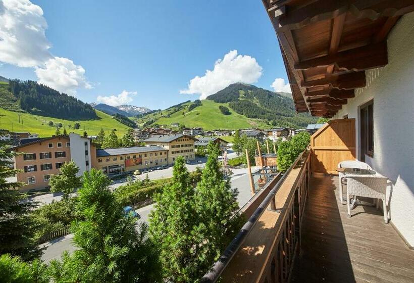 חדר סטנדרט נוף להרים, Thomsn Central Hotel & Appartements