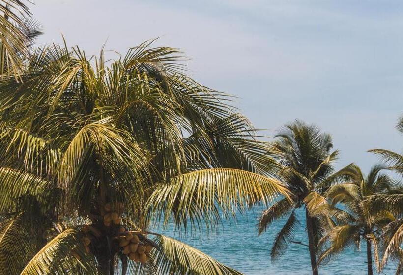 اتاق استاندارد با 2 تخت دوبل, Lali Beach Hotel Boutique