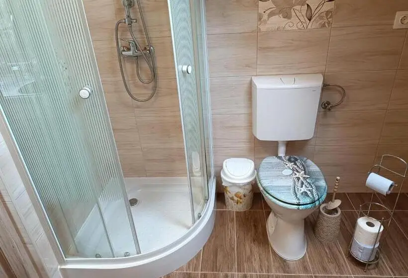 Standard Kolmen Hengen Huone, Holt Tisza Vendégház