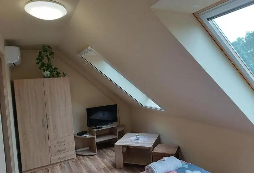Standard Kolmen Hengen Huone, Holt Tisza Vendégház