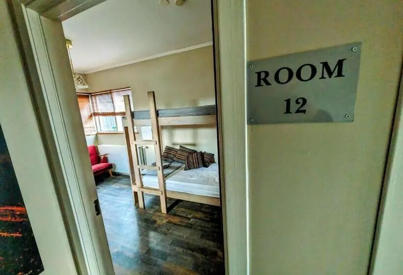 اتاق خانوادگی با سرویس بهداشتی مشترک, Hótel Hrífunes By Ourhotels