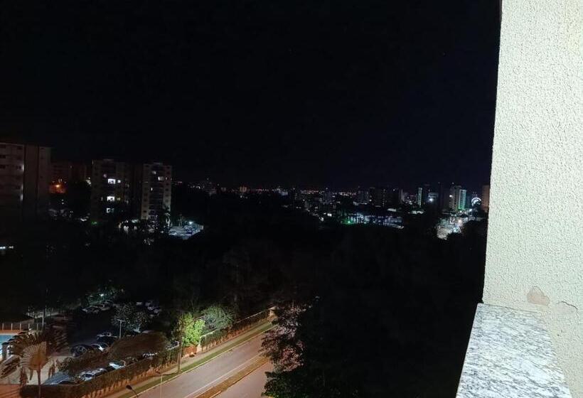 آپارتمان 1 خوابه با بالکن, Flat Golden Dolphin