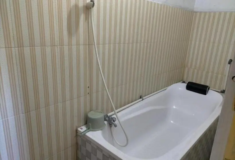 Camera Superiore, Merpati Hostel Banyuwangi