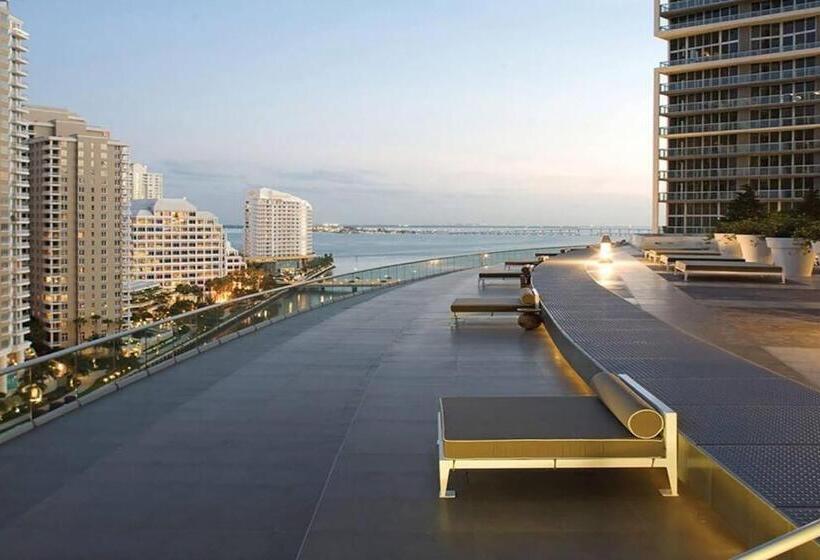 1 Bedroom Apartment Lake View, Icon & W Hotel / Waterfront / 20th Floor / Top Spa