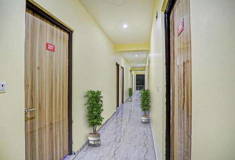 Chambre Triple Classique, Fng