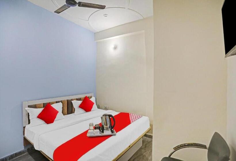 Chambre Triple Classique, Fng