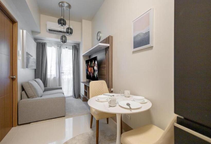 1 Sovrums Lägenhet Poolutsikt, Shore 3 Residences, Mall Of Asia Complex