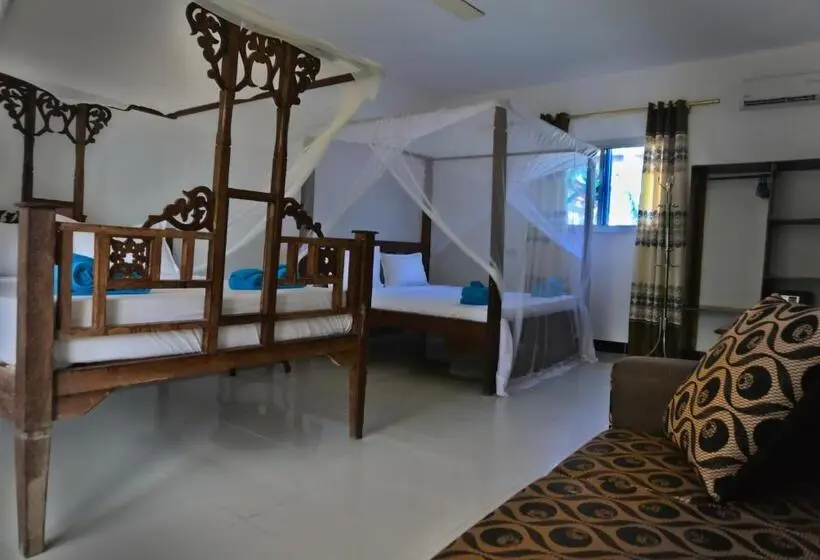 Perhehuone Merinäkymä, Cocolala Beach House