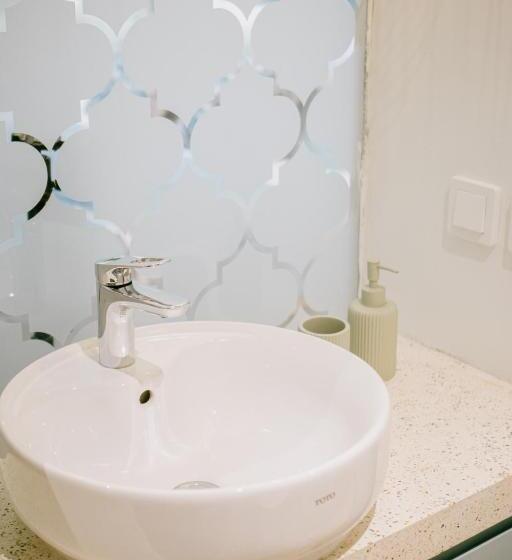 패밀리 스튜디오, Casa Amarta Boutique Lofts & Detox