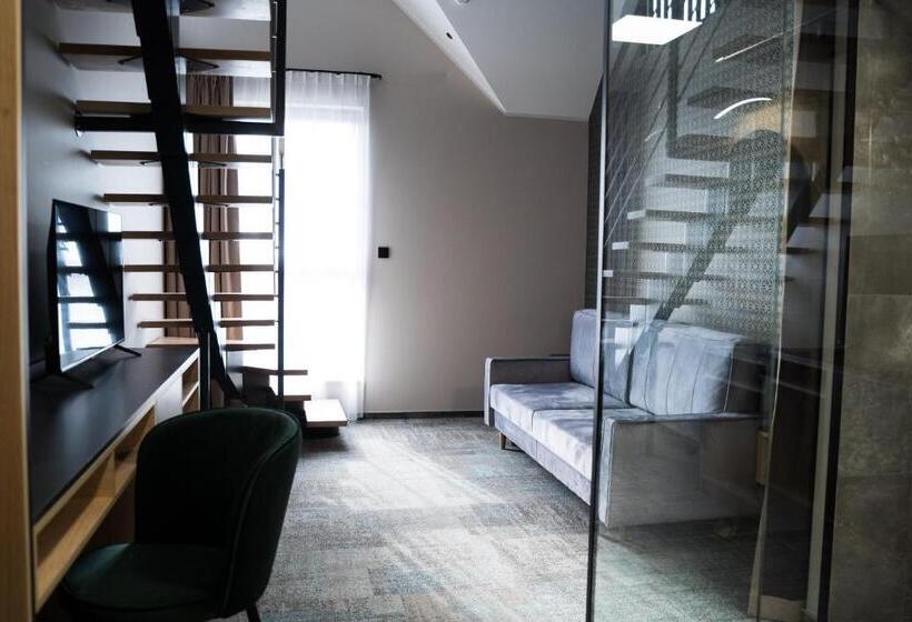 חדר סופריור, Bulvar