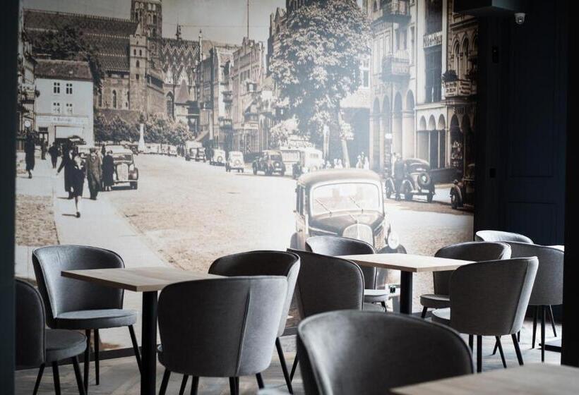 חדר סטנדרט יחיד, Bulvar