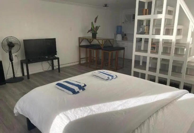 バルコニー付スイート, Lopez Beach Resort