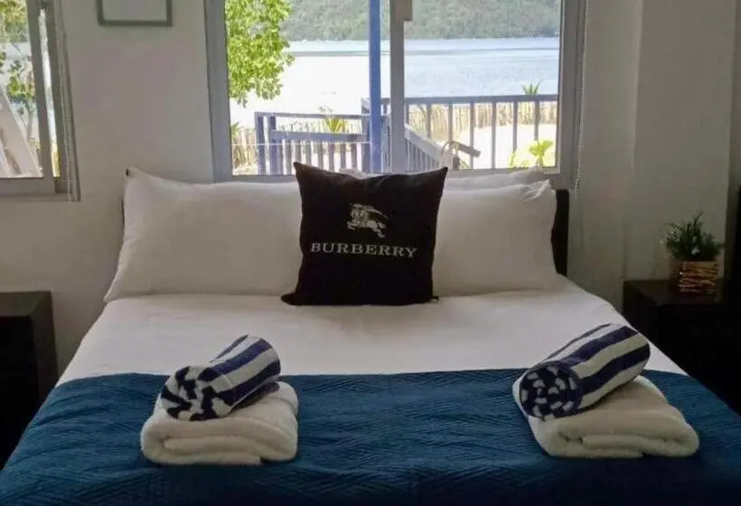 デラックススイート, Lopez Beach Resort