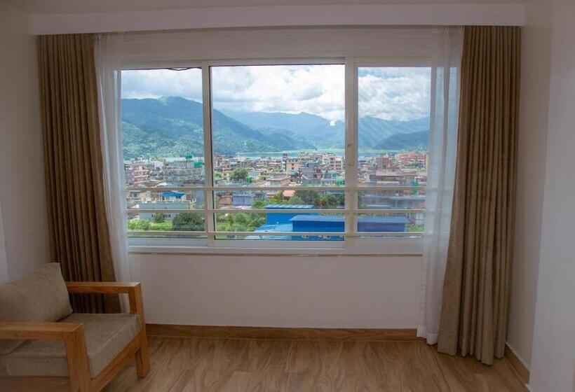 اتاق استاندارد با تخت بزرگ, Stay Inn Hotel And Apartment Pokhara