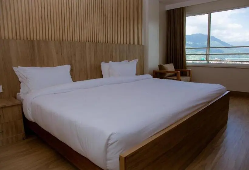 اتاق استاندارد با تخت بزرگ, Stay Inn Hotel And Apartment Pokhara