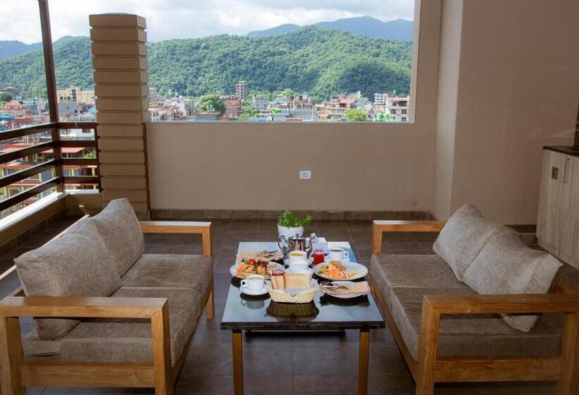 اتاق استاندارد با تخت بزرگ, Stay Inn Hotel And Apartment Pokhara