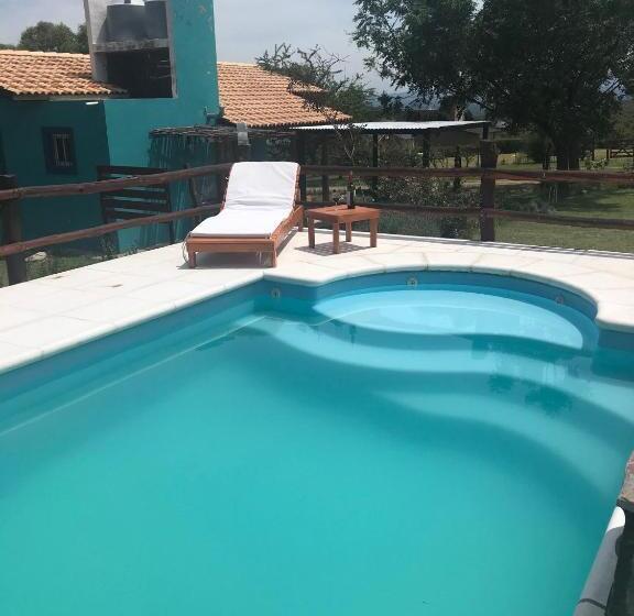 2ベッドルームハウス, Sierra Magenta