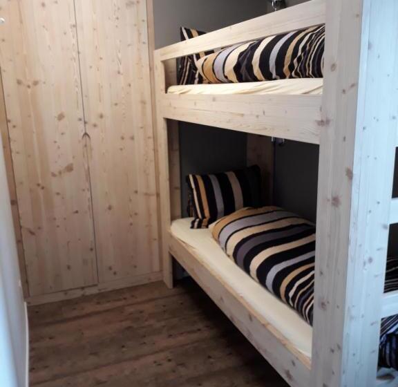 스탠다드 룸 공동 욕실, Tgantieni Sot   Haus Mit Herz