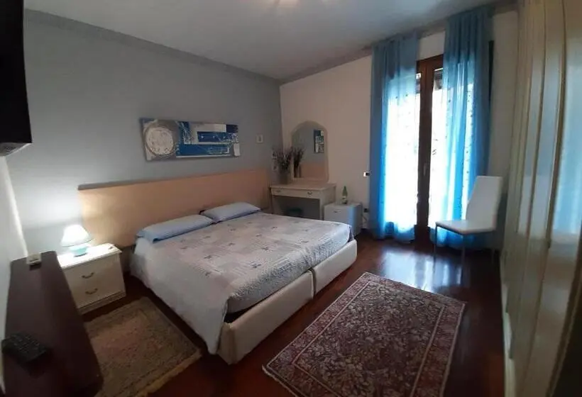 Deluxe-huone, Le 3 Camelie Malpensa