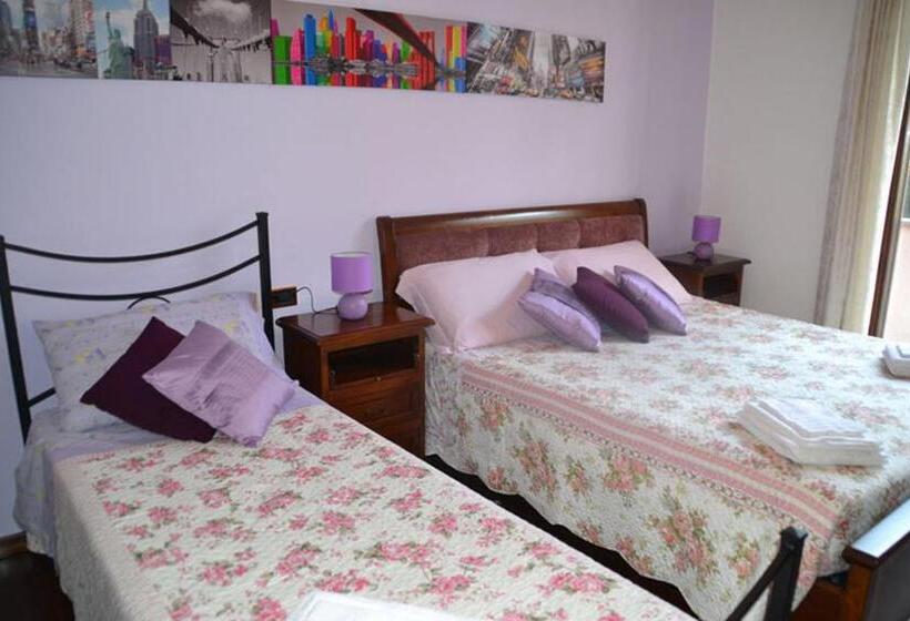 חדר סטנדרט לשלושה עם נוף לגינה, Le 3 Camelie Malpensa