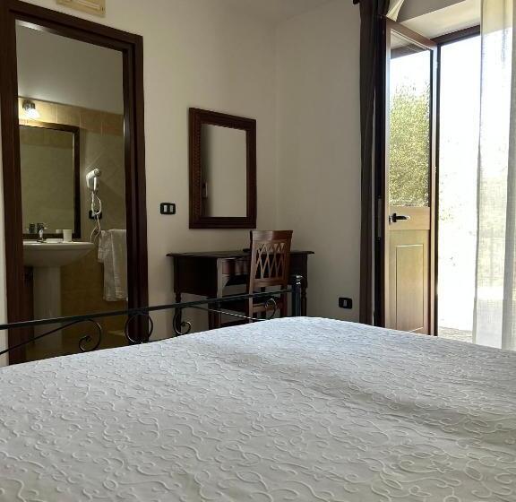 חדר סטנדרט לשלושה, Agriturismo Chiusulelle