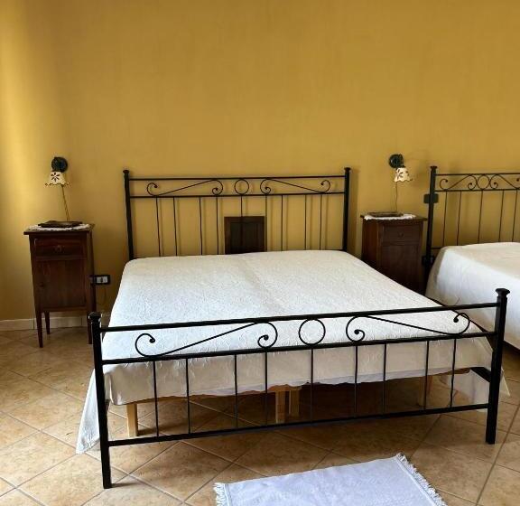 חדר סטנדרט לשלושה, Agriturismo Chiusulelle