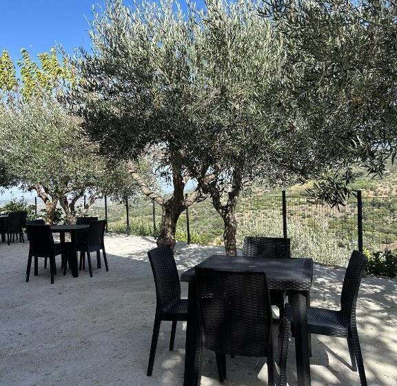 חדר סטנדרט לשלושה, Agriturismo Chiusulelle