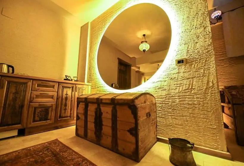 Superior-sviitti, Louis Cappadocia