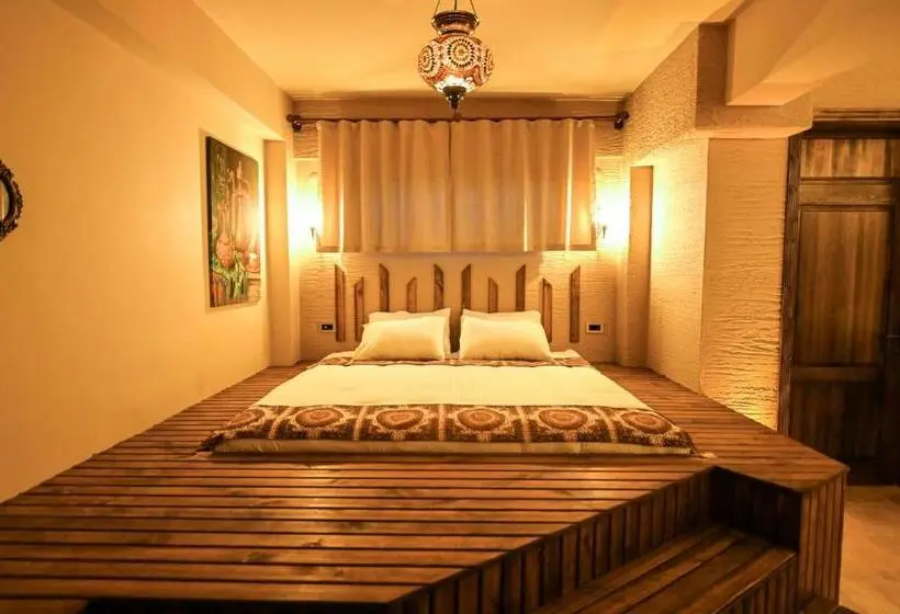 Superior-sviitti, Louis Cappadocia