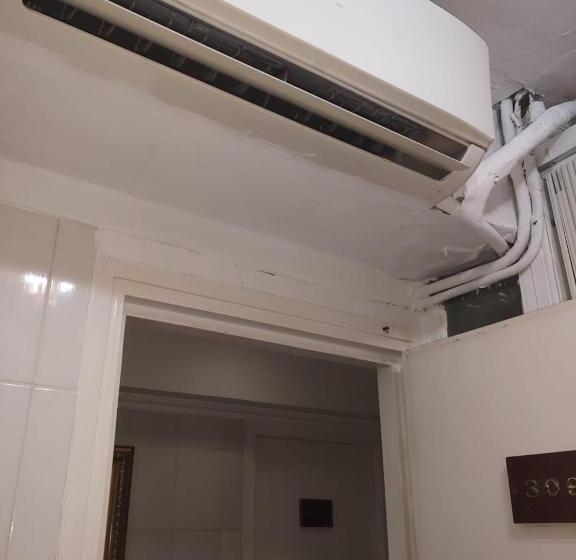 اتاق لوکس خانوادگی, Aries Guest House