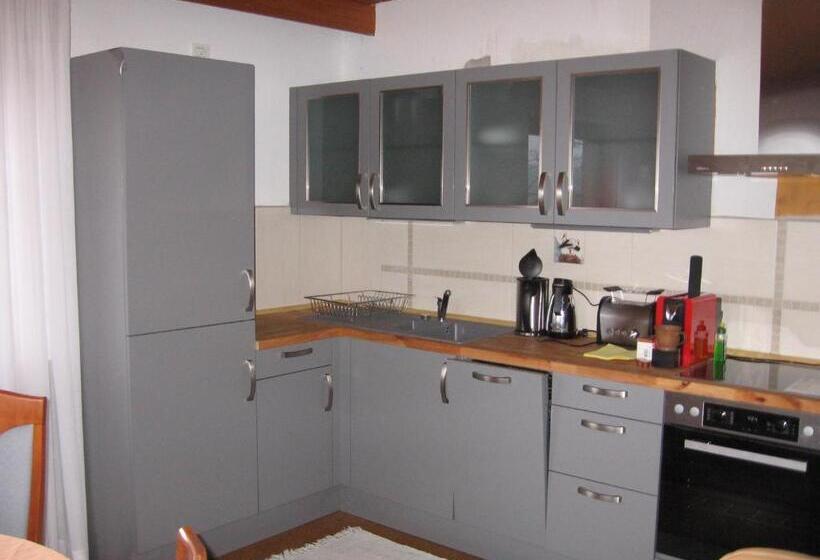 Апартаменты 1 Спальня Вид на Сад, Gereutweg 18