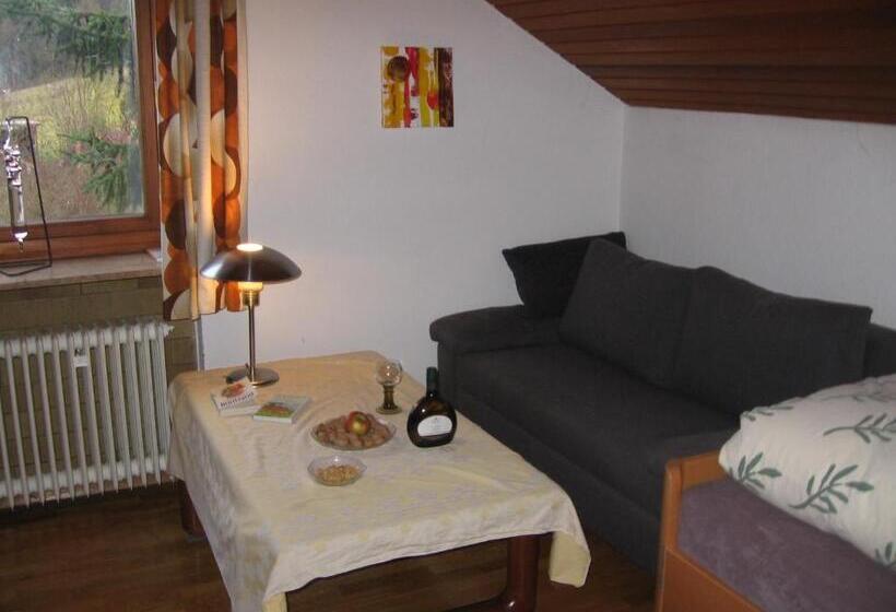 Номер Стандарт, Gereutweg 18