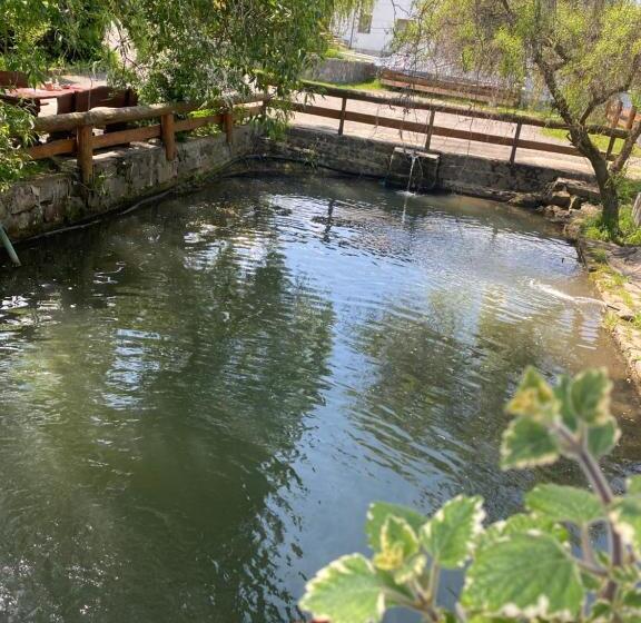 غرفة عائلية, Pensiune Păstrăvărie La Pintea Haiducu