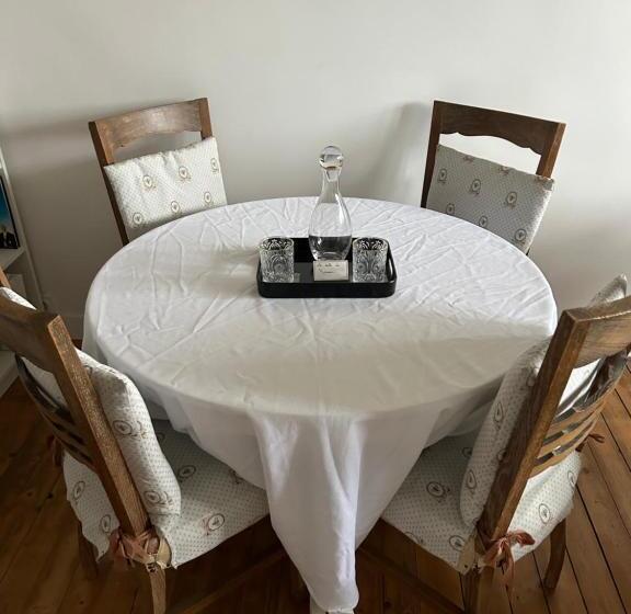 スタンダードルーム, Monopolis