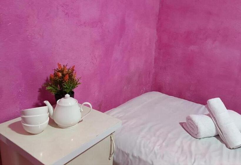 اتاق استاندارد چهار تخته, Davr хостел