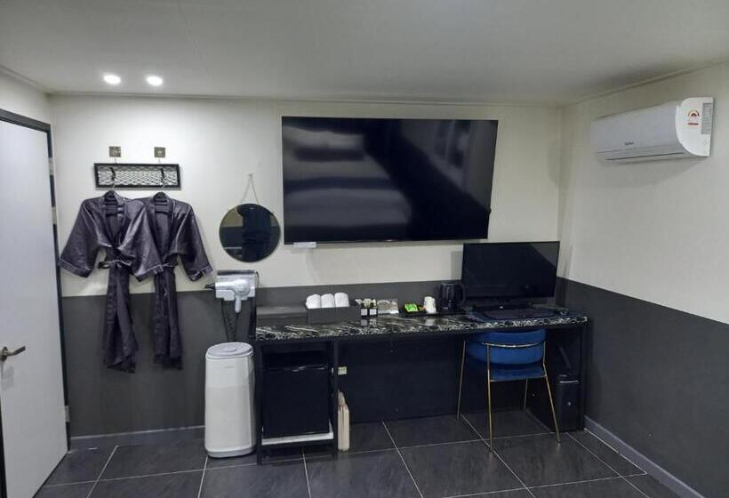 Номер Стандарт, On & Off Hotel Bupyeong