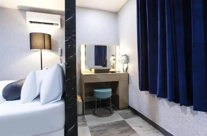 スイート, On & Off Hotel Bupyeong