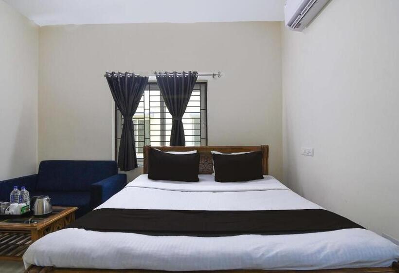 トリプルクラシックルーム, Oyo Flagship Hotel Krishna