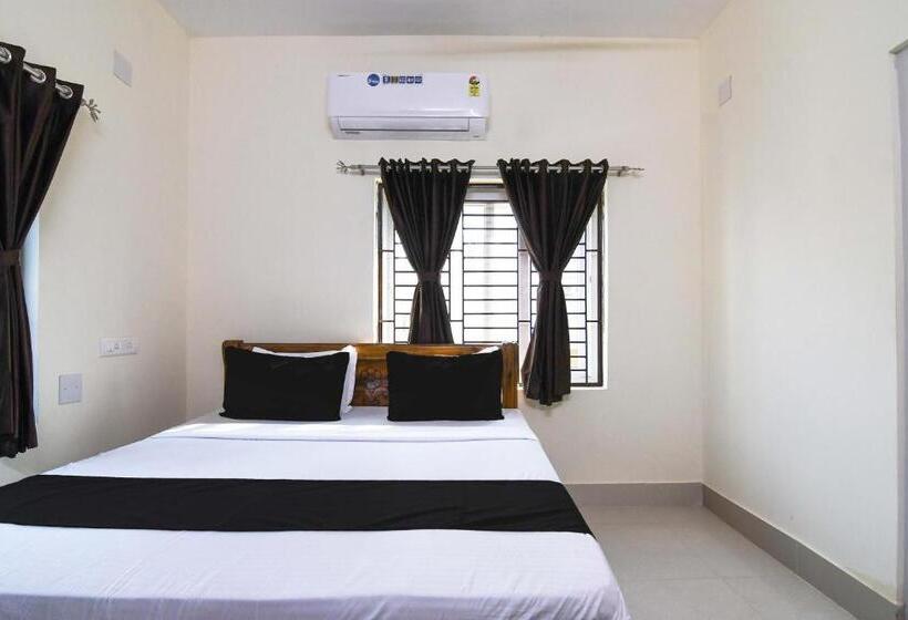 Трехместный Номер Классика, Oyo Flagship Hotel Krishna