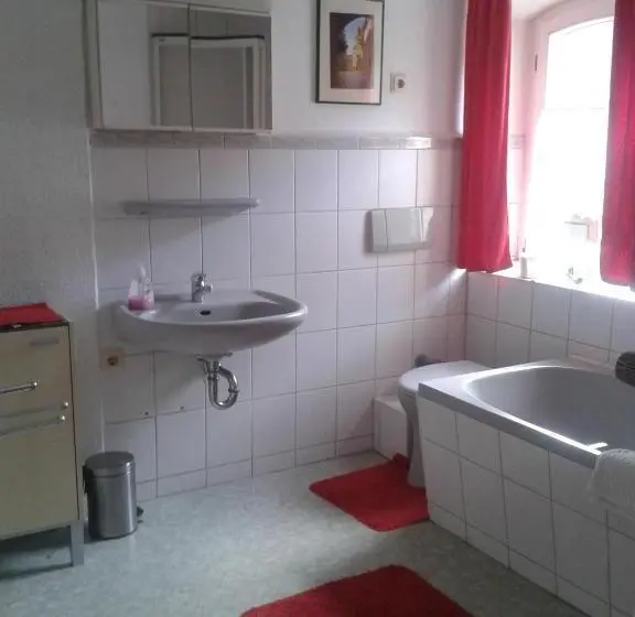 Standard-huone, Vierzeithof   Hofcafé Eiszeit