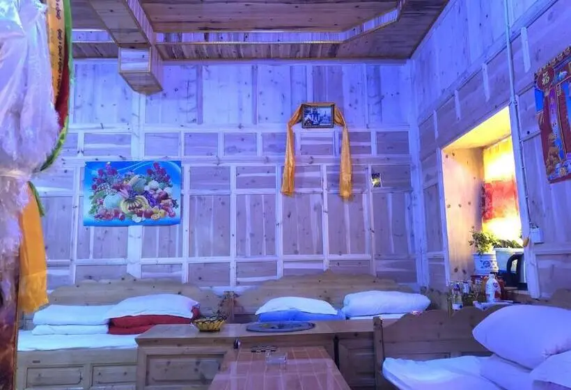 Standard Neljän Hengen Huone, Zhuji Inn