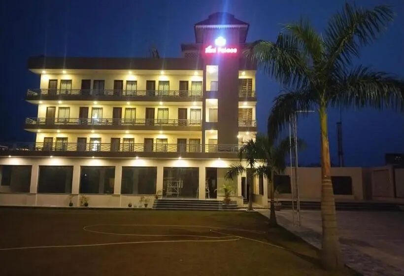 Perhesviitti, Rani Palace Hotel And Resort