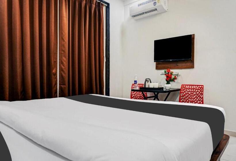 חדר קלאסי לשלושה, Fabhotel Bliss Executive