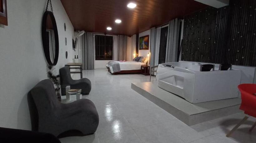 Suit Deluxe, La Casona De Wiky